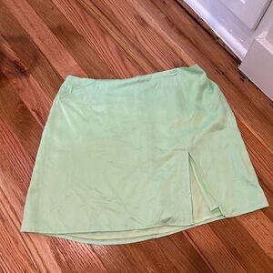 Aritzia / Sunday Best Tatiana Satin Skirt in Bright Green